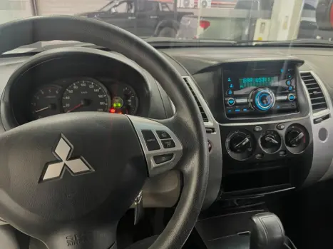 MITSUBISHI Pajero 3.2 16V 4P 4X4 TURBO DIESEL INTERCOOLER AUTOMTICO, Foto 9