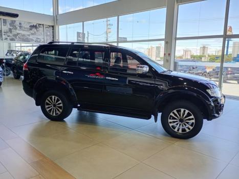 MITSUBISHI Pajero Dakar 3.2 16V 4P HPE 4X4  7 LUGARES TURBO INTECOOLER DIESEL AUTOMTICO, Foto 4
