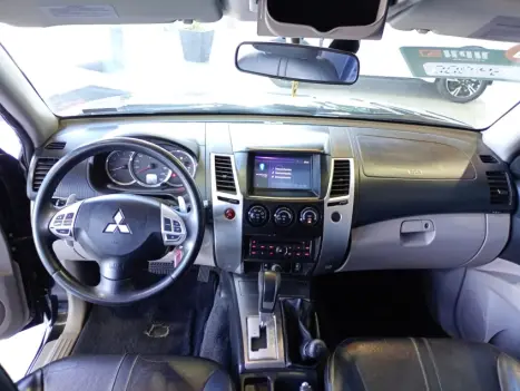MITSUBISHI Pajero Dakar 3.2 16V 4P HPE 4X4  7 LUGARES TURBO INTECOOLER DIESEL AUTOMTICO, Foto 9