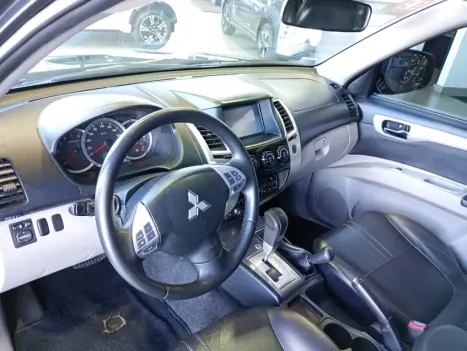 MITSUBISHI Pajero Dakar 3.2 16V 4P HPE 4X4  7 LUGARES TURBO INTECOOLER DIESEL AUTOMTICO, Foto 10