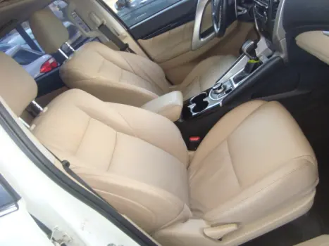MITSUBISHI Pajero Sport 2.4 16V 4P MIVEC HPE-S AWD TURBO DIESEL AUTOMTICO, Foto 5