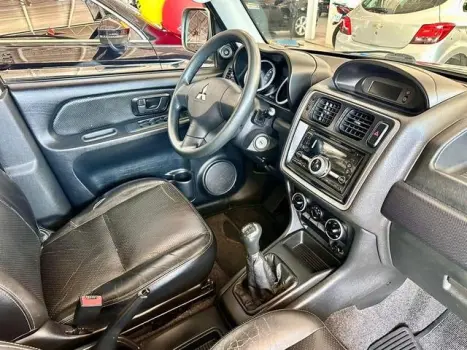 MITSUBISHI Pajero TR4 2.0 16V 4P FLEX, Foto 16