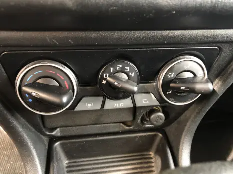MITSUBISHI Pajero TR4 2.0 16V 4P, Foto 8