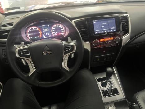 MITSUBISHI Triton 2.4 HPE-S BITURBO DIESEL CABINE DUPLA 4X4 AUTOMTICO, Foto 9
