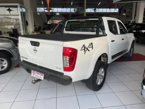 NISSAN Frontier 2.3 16V S 4X4 CABINE DUPLA BI-TURBO DIESEL, Foto 3