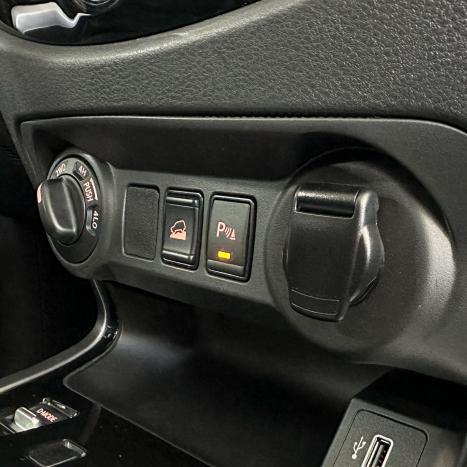 NISSAN Frontier 2.3 16V PLATINUM CABINE DUPLA 4X4 BI-TURBO DIESEL AUTOMTICO, Foto 33