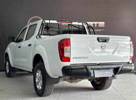 NISSAN Frontier 2.3 16V LE 4X4 CABINE DUPLA BI-TURBO DIESEL AUTOMTICO, Foto 4