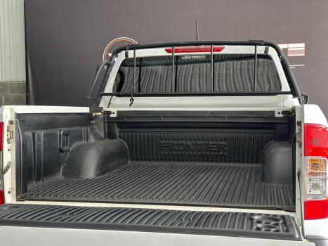 NISSAN Frontier 2.3 16V LE 4X4 CABINE DUPLA BI-TURBO DIESEL AUTOMTICO, Foto 26