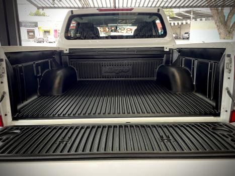 NISSAN Frontier 2.3 16V S 4X4 CABINE DUPLA BI-TURBO DIESEL, Foto 11
