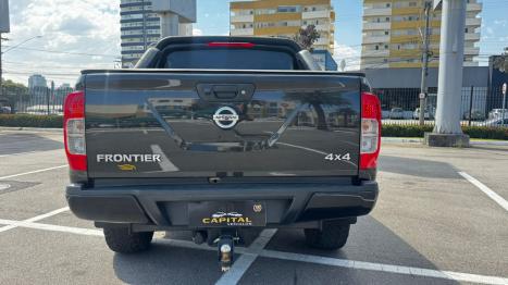NISSAN Frontier 2.3 ATTACK CABINE DUPLA 4X4 BI-TURBO DIESEL AUTOMTICO, Foto 9