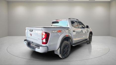 NISSAN Frontier 2.3 16V PRO4X CABINE DUPLA 4X4 BI-TURBO DIESEL AUTOMTICO, Foto 4