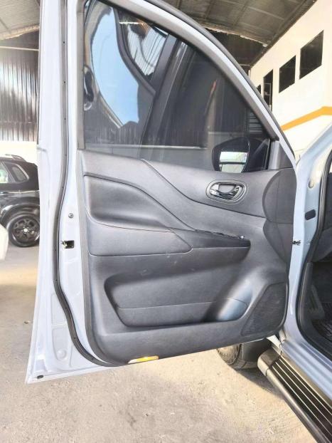 NISSAN Frontier 2.3 16V PRO4X CABINE DUPLA 4X4 BI-TURBO DIESEL AUTOMTICO, Foto 25