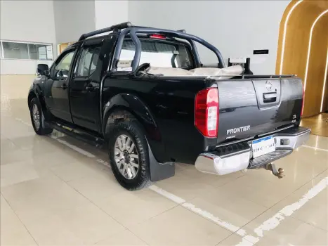 NISSAN Frontier 2.5 SL 4X4 TURBO DIESEL CABINE DUPLA AUTOMTICO, Foto 6