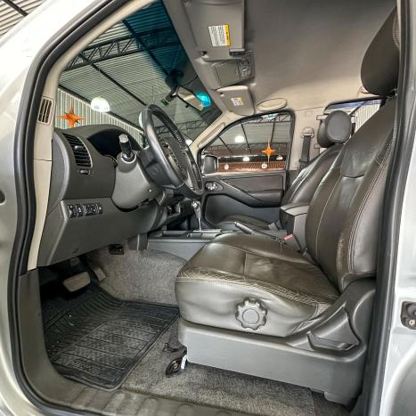 NISSAN Frontier 2.5 SL 4X4 TURBO DIESEL CABINE DUPLA AUTOMTICO, Foto 10
