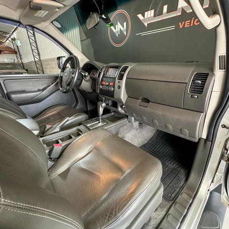 NISSAN Frontier 2.5 SL 4X4 TURBO DIESEL CABINE DUPLA AUTOMTICO, Foto 19