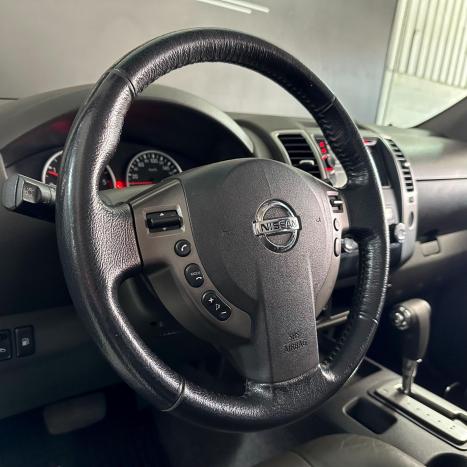 NISSAN Frontier 2.5 SL 4X4 TURBO DIESEL CABINE DUPLA AUTOMTICO, Foto 27