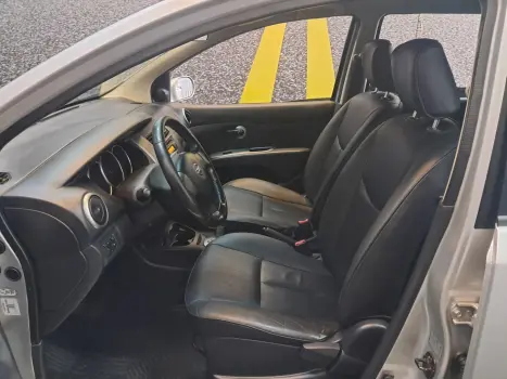 NISSAN Livina 1.6 16V 4P X-GEAR FLEX, Foto 8