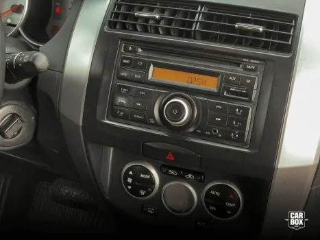 NISSAN Livina 1.8 16V 4P SL X-GEAR FLEX AUTOMTICO, Foto 12