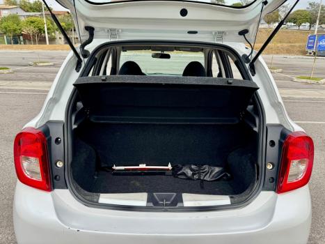NISSAN March 1.0 12V 4P S FLEX, Foto 10