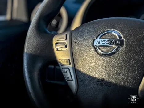 NISSAN March 1.6 16V 4P SV FLEX, Foto 9