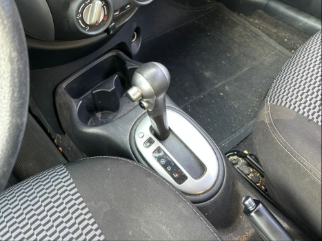 NISSAN March 1.6 16V 4P SV FLEX AUTOMTICO CVT, Foto 4