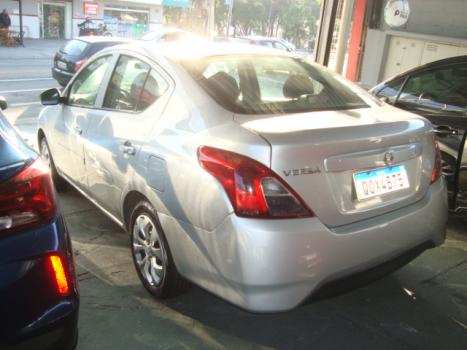 NISSAN Versa Sedan 1.0 4P FLEX, Foto 2