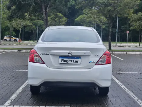 NISSAN Versa Sedan 1.6 16V 4P FLEX SV, Foto 34
