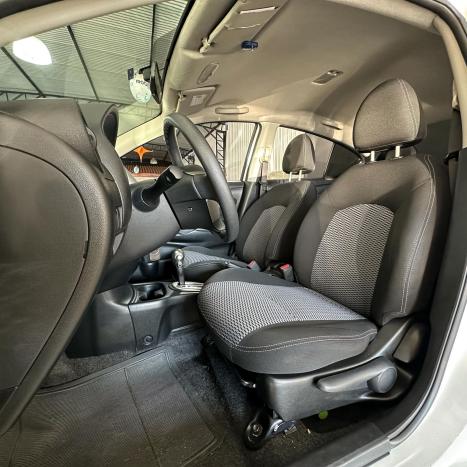 NISSAN Versa Sedan 1.6 16V 4P SV FLEX XTRONIC AUTOMTICO CVT, Foto 7