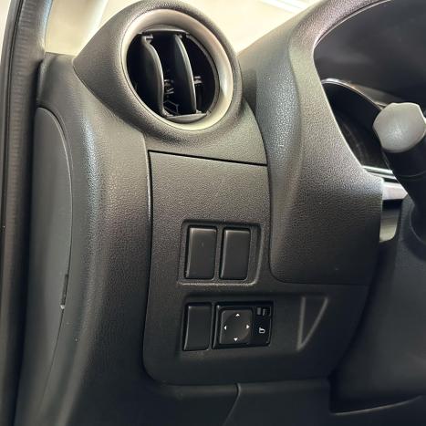 NISSAN Versa Sedan 1.6 16V 4P SV FLEX XTRONIC AUTOMTICO CVT, Foto 24