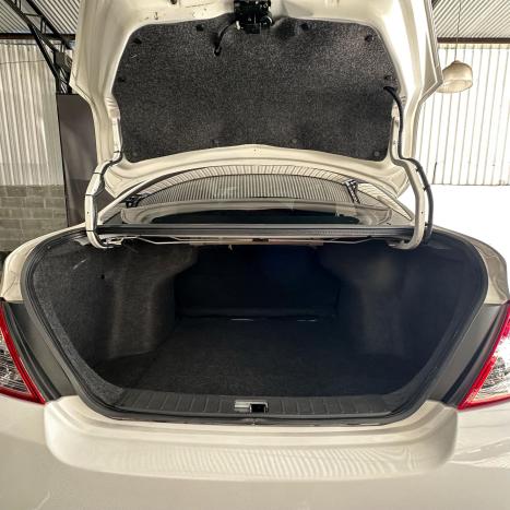 NISSAN Versa Sedan 1.6 16V 4P SV FLEX XTRONIC AUTOMTICO CVT, Foto 28