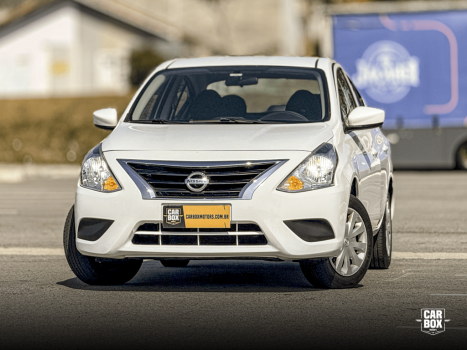 NISSAN Versa Sedan 1.0 4P FLEX, Foto 1
