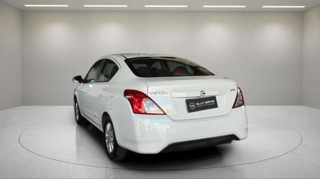 NISSAN Versa Sedan 1.6 16V 4P FLEX SV, Foto 4