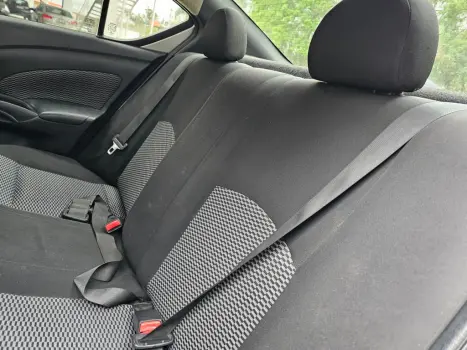 NISSAN Versa Sedan 1.0 4P FLEX, Foto 8