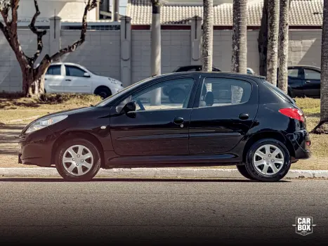PEUGEOT 207 Hatch 1.4 4P XR FLEX, Foto 2