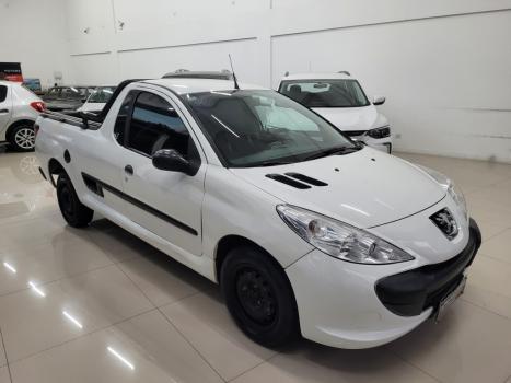 PEUGEOT Hoggar 1.4 X-LINE FLEX, Foto 2