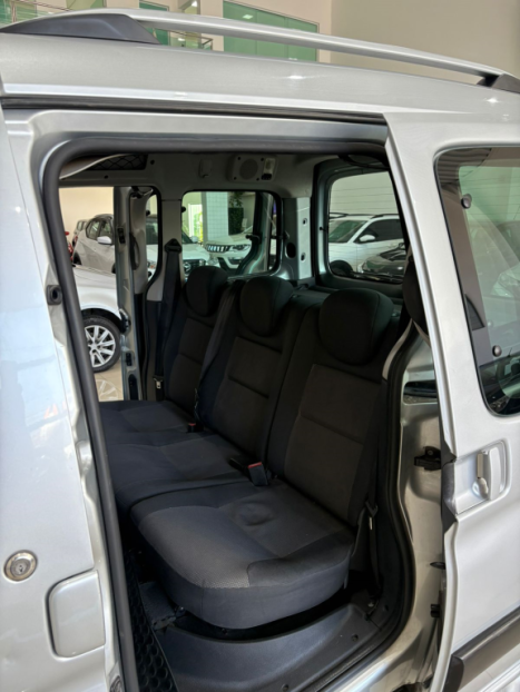 PEUGEOT Partner 1.6 16V 4P FLEX ESCAPADE, Foto 12