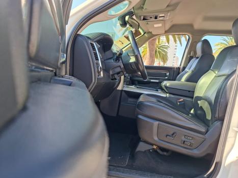 RAM 2500 6.7 I6 24V SLT CABINE DUPLA TURBO DIESEL LARAMIE 4X4 AUTOMTICO, Foto 9