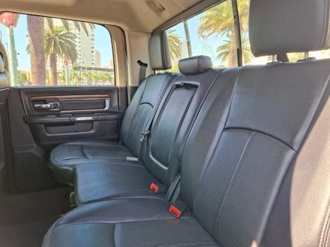 RAM 2500 6.7 I6 24V SLT CABINE DUPLA TURBO DIESEL LARAMIE 4X4 AUTOMTICO, Foto 12