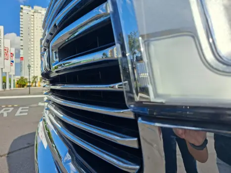 RAM 3500 6.7 I6 LARAMIE CABINE DUPLA TURBO DIESEL AUTOMTICO, Foto 6