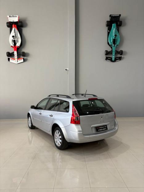 RENAULT Megane Grand Tour 1.6 16V 4P FLEX DYNAMIQUE, Foto 12