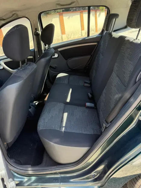 RENAULT Sandero 1.0 16V 4P FLEX EXPRESSION, Foto 8
