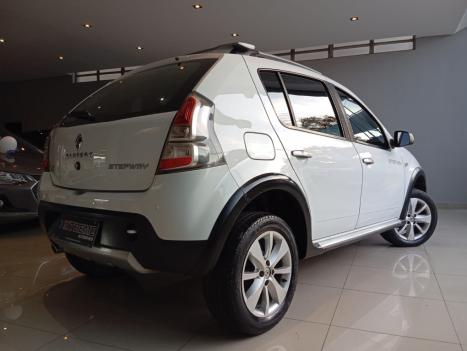 RENAULT Stepway 1.6 16V 4P FLEX ICONIC X-TONIC AUTOMTICO CVT, Foto 2