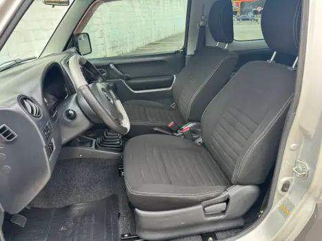 SUZUKI Jimny 1.3 16V 4 ALL 4X4, Foto 11