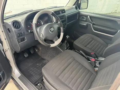 SUZUKI Jimny 1.3 16V 4 ALL 4X4, Foto 13