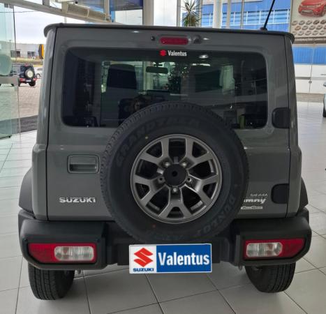 SUZUKI Jimny 1.5 16V SIERRA 4STYLE 4X4 AUTOMTICO, Foto 5