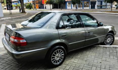 TOYOTA Corolla 1.8 16V 4P XEI, Foto 4