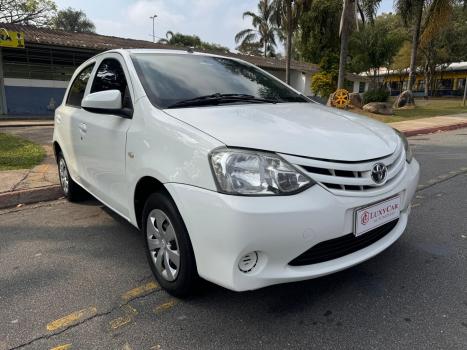 TOYOTA Etios Hatch 1.3 16V 4P FLEX X, Foto 4