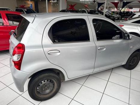 TOYOTA Etios Hatch 1.3 16V 4P FLEX, Foto 4