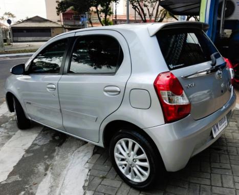 TOYOTA Etios Hatch 1.5 16V 4P FLEX XLS, Foto 6