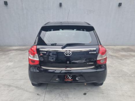 TOYOTA Etios Hatch 1.5 16V 4P FLEX PLATINUM, Foto 5